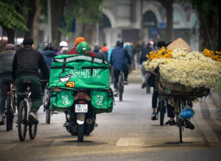 Unbelievable! Delivery workers on strike, Giao Hang Tiet Kiem surprises online shoppers with unexpected announcement – a must-know for all online buyers.