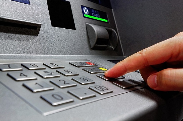 ATM system in Ho Chi Minh City operates smoothly during the end of the year period.
