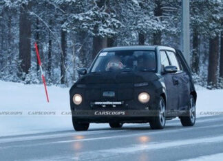 Affordable Electric Mini SUV Revealed, Former President Moon Jae-in among First Buyers