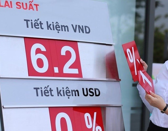 Where to deposit money with the highest interest rates after Tet?