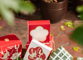 Why do consumers choose Nếp Hoa sticky rice cake?