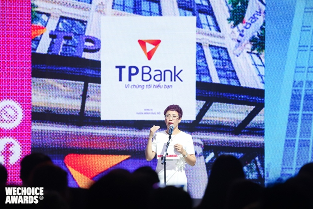TPBank wins “Unit Soaring with Heart” award at Wechoice Awards 2023