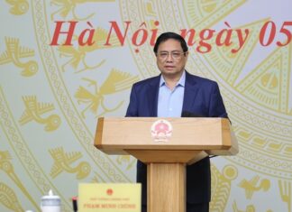 Prime Minister discusses investment, production, and business with 19 corporations and conglomerates