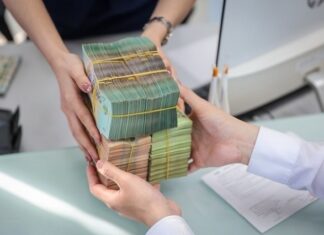 Need to excel at writing ads that grab attention, engage readers, and drive results?