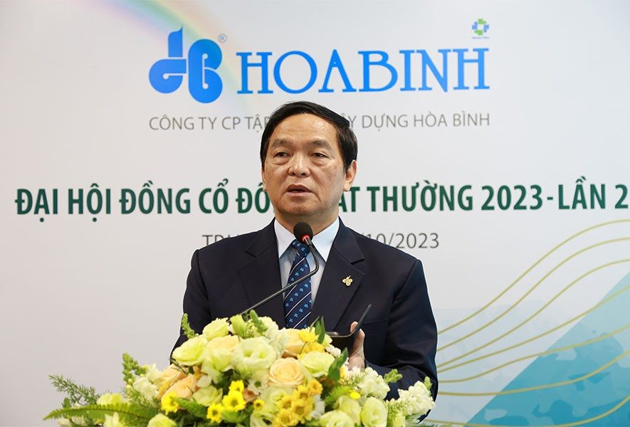 Board Chairmen of Hoa Binh, Thegioididong, Cen Land Apologize to Shareholders