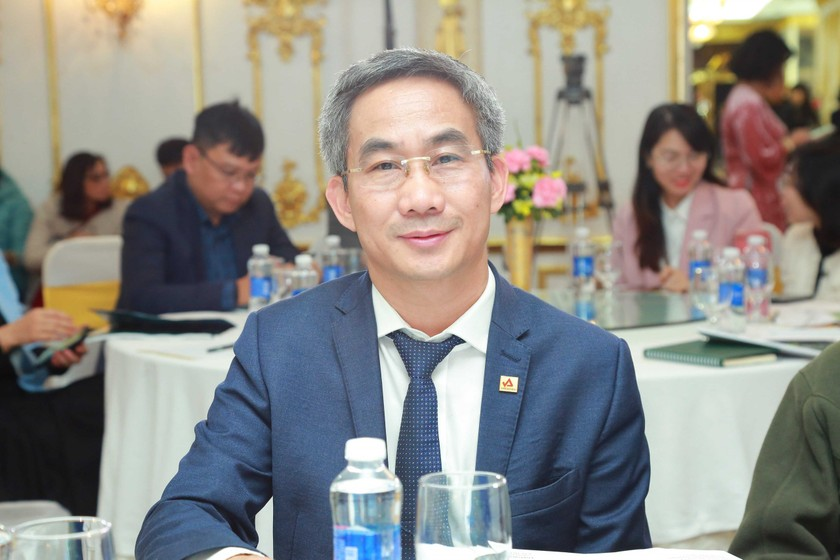 Steel Industry Grapples with Multiple Challenges