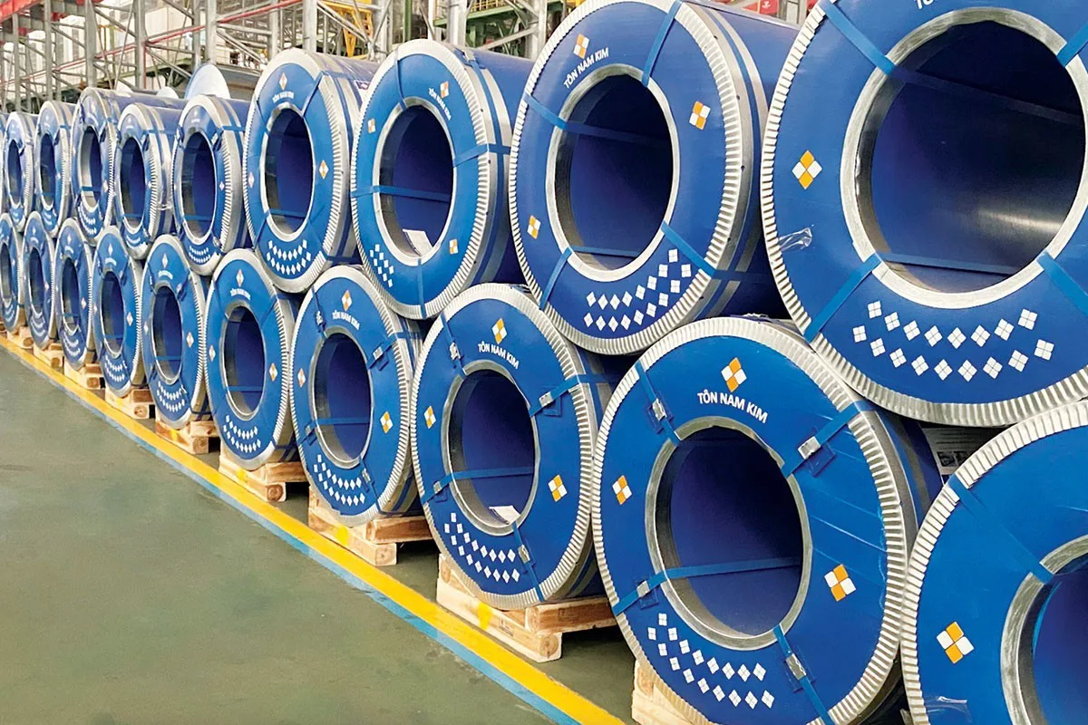 “The Nam Kim Steel Offering: Over 130 Million Shares at VND 12,000 Each.”