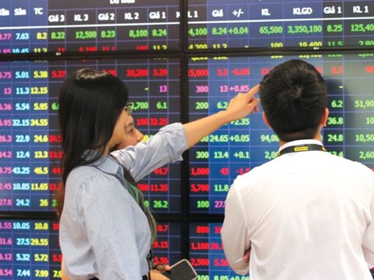 What Impact Do Macro Factors Have on the Stock Market?