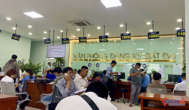 The Elusive Billion-Dollar Quest: A Tale of Land, Anxiety, and Hasty Administrative Endeavors in Vietnam’s Bustling Metropolis