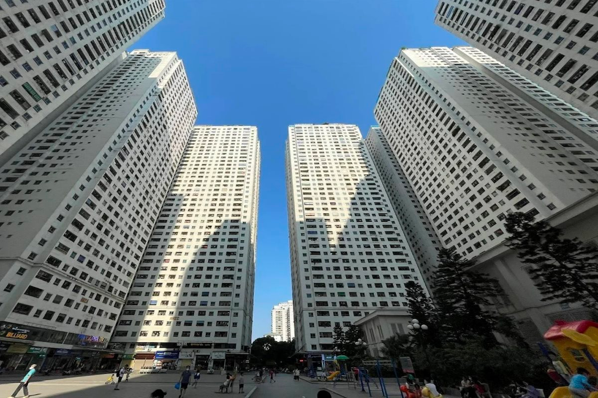 “Flipping Old Apartments: How a Simple Makeover Can Turn a $3.2 Million Apartment into a $4 Million One”