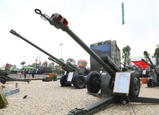 Unveiling the “Mysterious” Military Hardware: Vietnam’s Very Own Heavy Ground Artillery Takes Center Stage at a Top 10 Global Construction Site.