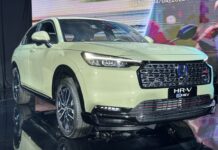 What Models Achieve the Fuel Efficiency of 4.83 L/100 km?