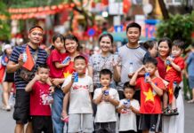 “Vinamilk and Vietnam Shine on National Day.”