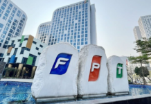 Unveiling the Astonishing Cash Reserves of Businesses