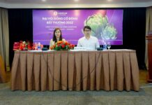 “Female CEO of a Publicly Traded Company Suddenly Fired, Sues for $2 Billion in Compensation: How Will the Court Rule?”