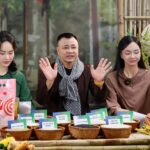 NSND Tu Long Sells Nearly 6 Tons of Rice in Just 2 Hours of Livestreaming