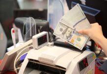 Central Bank Cracks Down on Illegal USD Trading