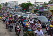 Deputy Prime Minister: Assessing the Impact of Motorcycle Emission Inspections on Citizens in Hanoi and Ho Chi Minh City