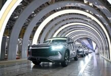 “Shocking Forecast: Chinese Automakers Poised to Dominate—5 Out of Top 10 Global Car Manufacturers by 2028, Leaving Toyota, Honda, Volkswagen, and Tesla on Edge”