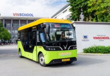 Vingroup Unveils School Electric Bus Equipped with Advanced Student Monitoring Technology