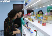 Unveiling the Counterfeit Craze: A Close Look at Fake Origin Fruits Deceiving Consumers