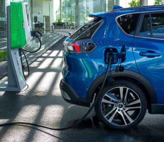 Vietnam Leads the World in a Key Aspect of Electric Vehicle Infrastructure!