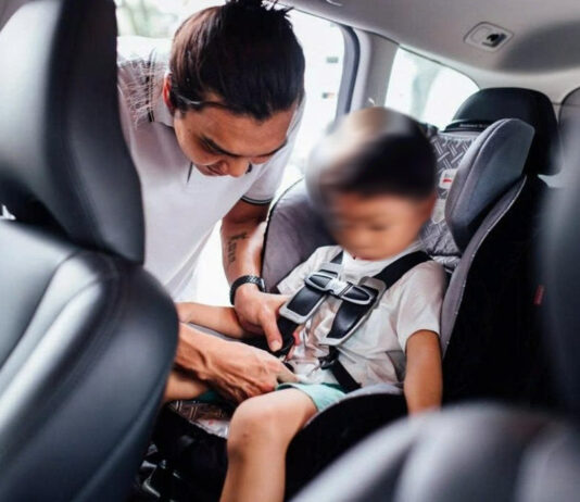 What Does the Traffic Police Department Say About the Regulation Requiring Child Seats for Children Under 10 in Cars?