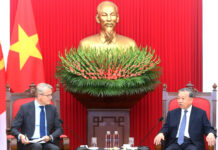 Global Tech Titan Seeks Vietnam Partnership: Leveraging a Rare Strategic Advantage