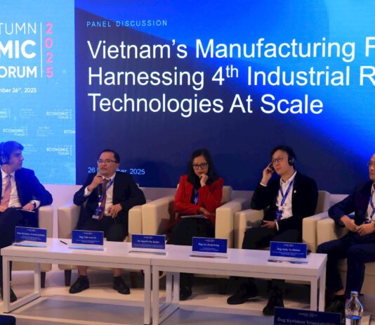 Foxconn Skyrockets Revenue by 83% with AI, While Vietnamese Businesses Still Crown Excel as King