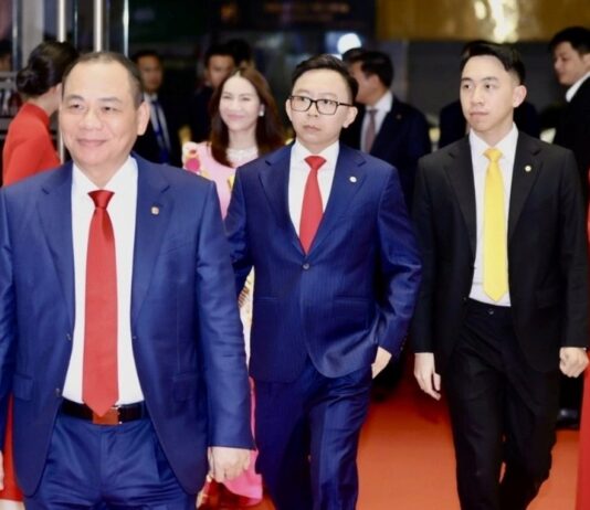 Eldest Son of Billionaire Pham Nhat Vuong Appointed CEO of VinMetal, Do Tien Si Returns to Restructure Pomina