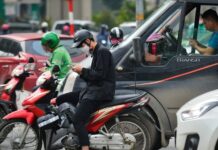 Is Using Your Mobile Phone at a Red Light a Ticketable Offense?