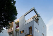 Sunlit 2.5-Story Townhouse: Bathed in Natural Light