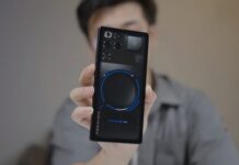 Tech Pen: “Walking Down the Street with This Phone, Everyone Stops to Ask, ‘What Model is That?'”