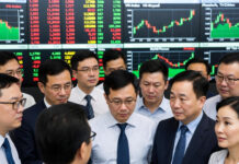 VN-Index Surges Near 1,700 Points as Billionaire Pham Nhat Vuong Joins the World’s Top 98 Wealthiest Individuals