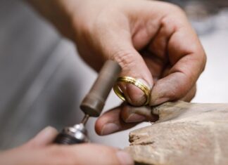 Tierra Diamond: Elevating Luxury from Boutique to Strategic Retail Chain in Two Prime Hubs