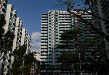 2,000 Social Housing Residents Own at Least 3 Cars, Including Mercedes and Audi: Singapore’s Surprising Trend