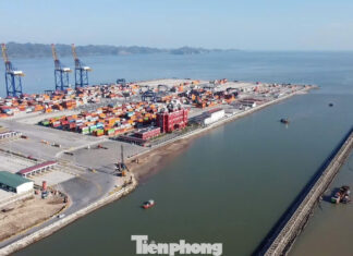 Accelerating Construction of the Lach Huyen Deep-Water Port Connectivity Road Project