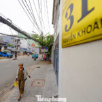 Residents Demolish Homes, Clearing Land for Nguyen Khoai Bridge Construction