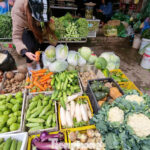 “Vegetables Pricier Than Meat: Hanoi Residents Stunned by Skyrocketing Costs”
