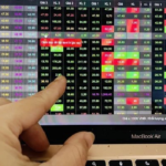 Top Vietnamese Brokerage Firms Invest $38 Million in Local Stocks: Which Shares Are They Targeting?