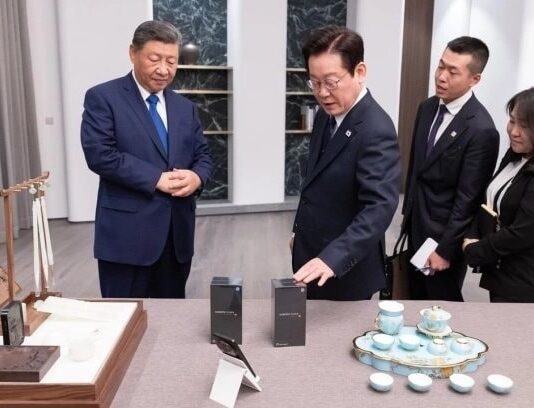 What Makes President Xi Jinping’s Gift to South Korea’s President So Unique?