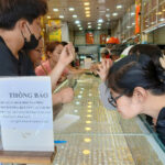 Gold Prices Skyrocket and Plummet in Wild Market Swings