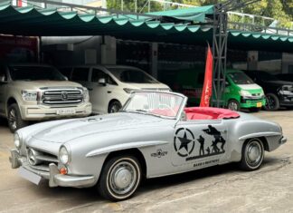 Rare Mercedes-Benz 190 SL Listed at $550,000: A Collector’s Dream Shared by Đặng Lê Nguyên Vũ, with Only a Handful in Vietnam