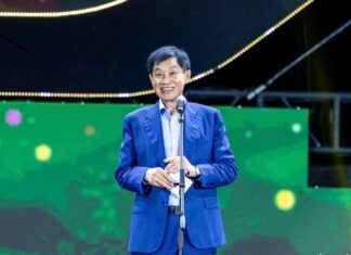 Billionaire Johnathan Hanh Nguyen Donates $250,000 from Daughter’s Wedding to Support Central Vietnam Flood Relief