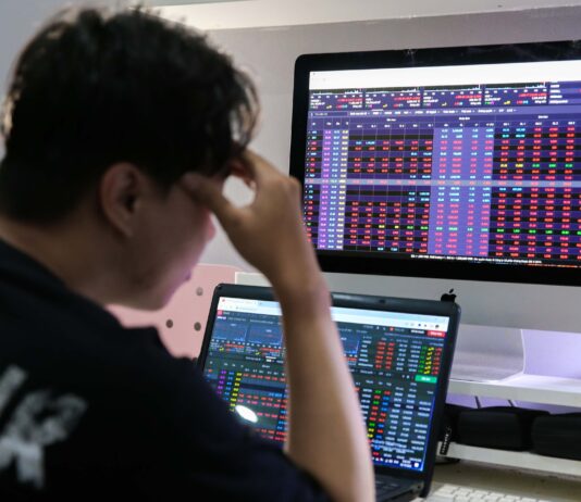 Why Are Blockbuster Stocks Plummeting Post-IPO, Leaving Investors in Tears?