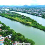 Where Are the Two Proposed Bridges Over the Perfume River Located?