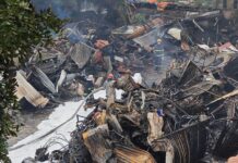 Devastating Fire Engulfs Hanoi’s Chợ Xanh Market: Traders in Tears as Billions in Lunar New Year Goods Turn to Ashes