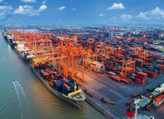 Vietnam’s 11-Month Trade Surplus Tops $20 Billion, Total Import-Export Value Surpasses $839 Billion