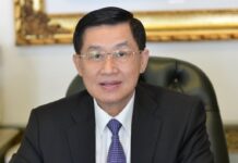 Proposing the Title of “Labor Hero” for Mr. Johnathan Hạnh Nguyễn