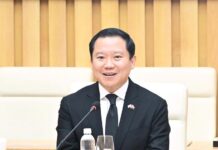 Thai Tycoon Pledges Commitment to Vietnam